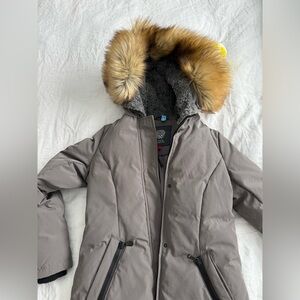 Vince Camuto Women’s Coat Hood faux Fur hood Parka puffer